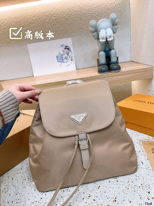 PRADA-700