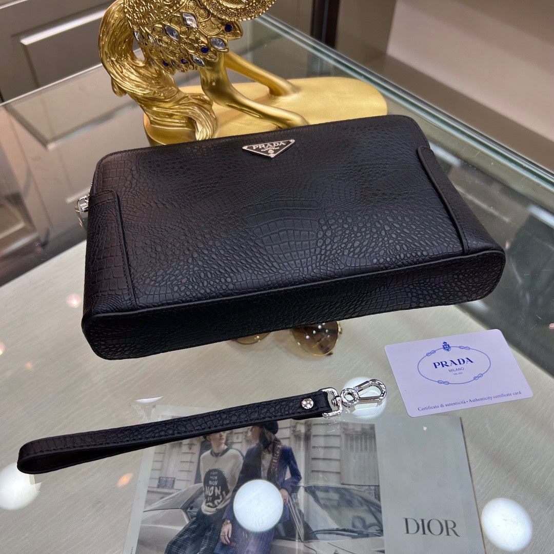 PRADA-738