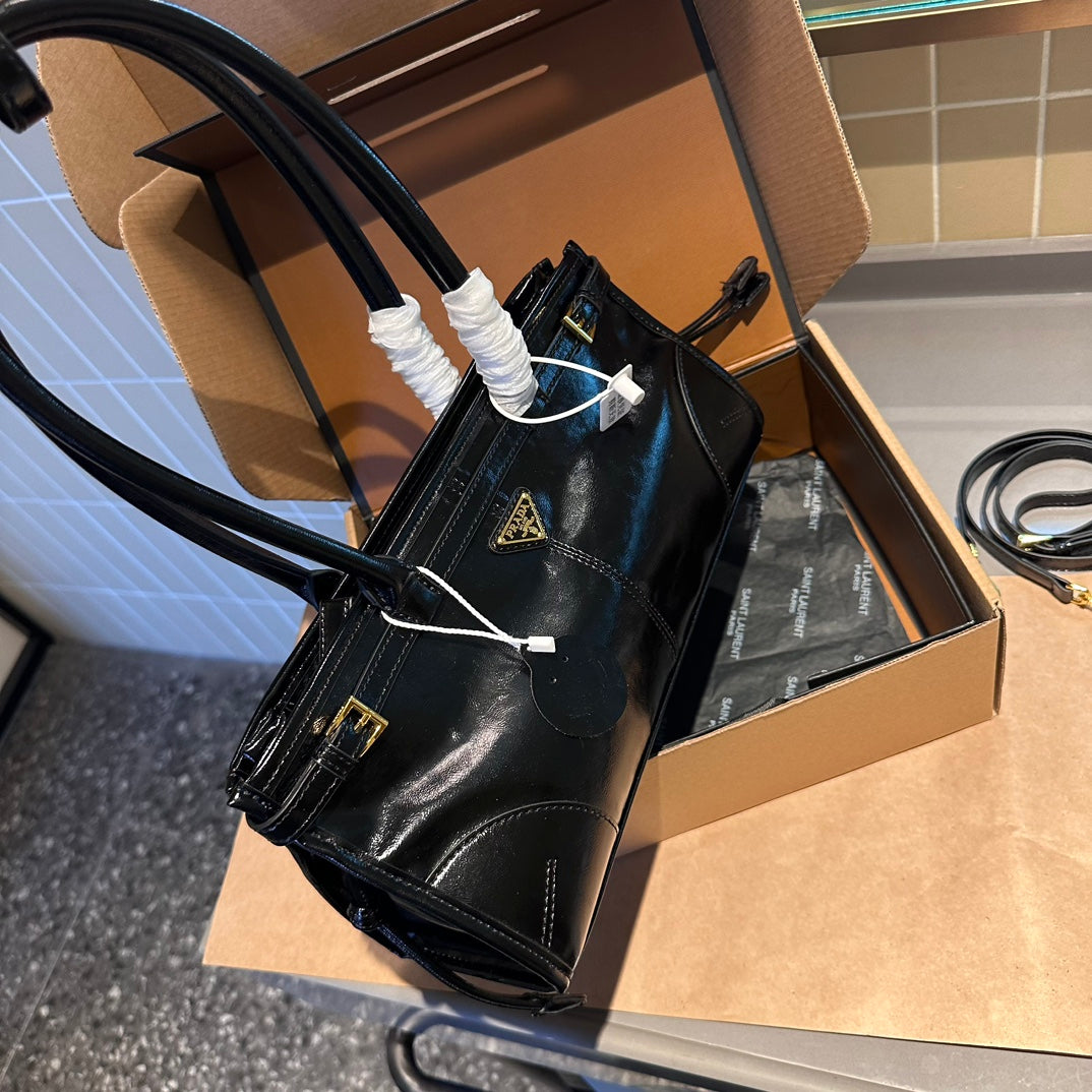 PRADA-759