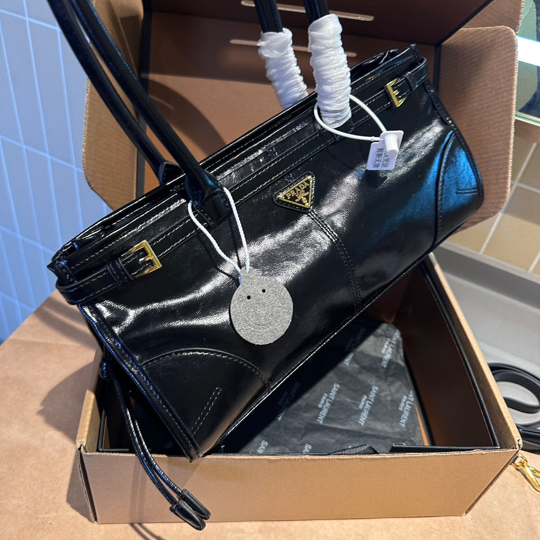 PRADA-759