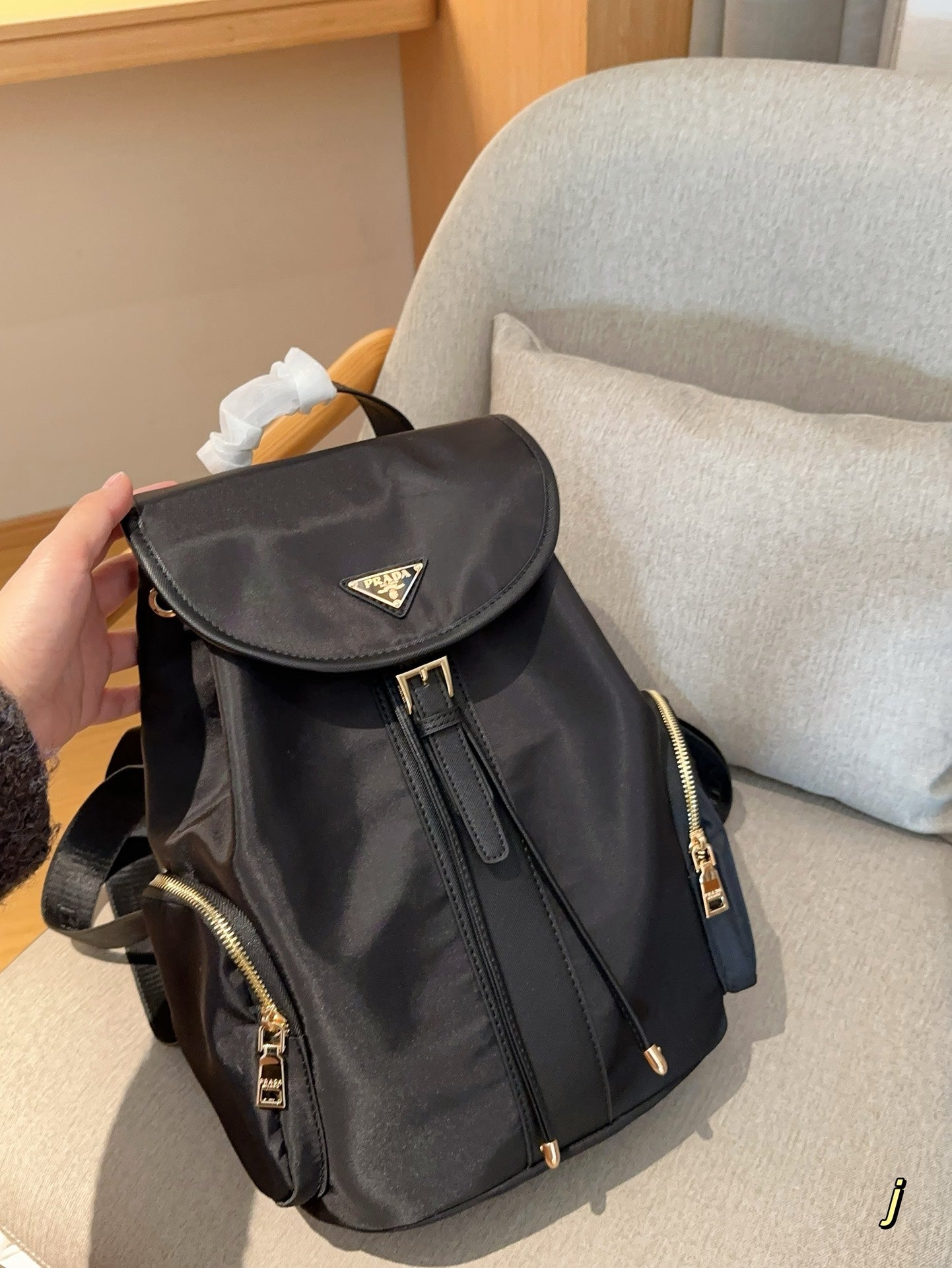 PRADA-564
