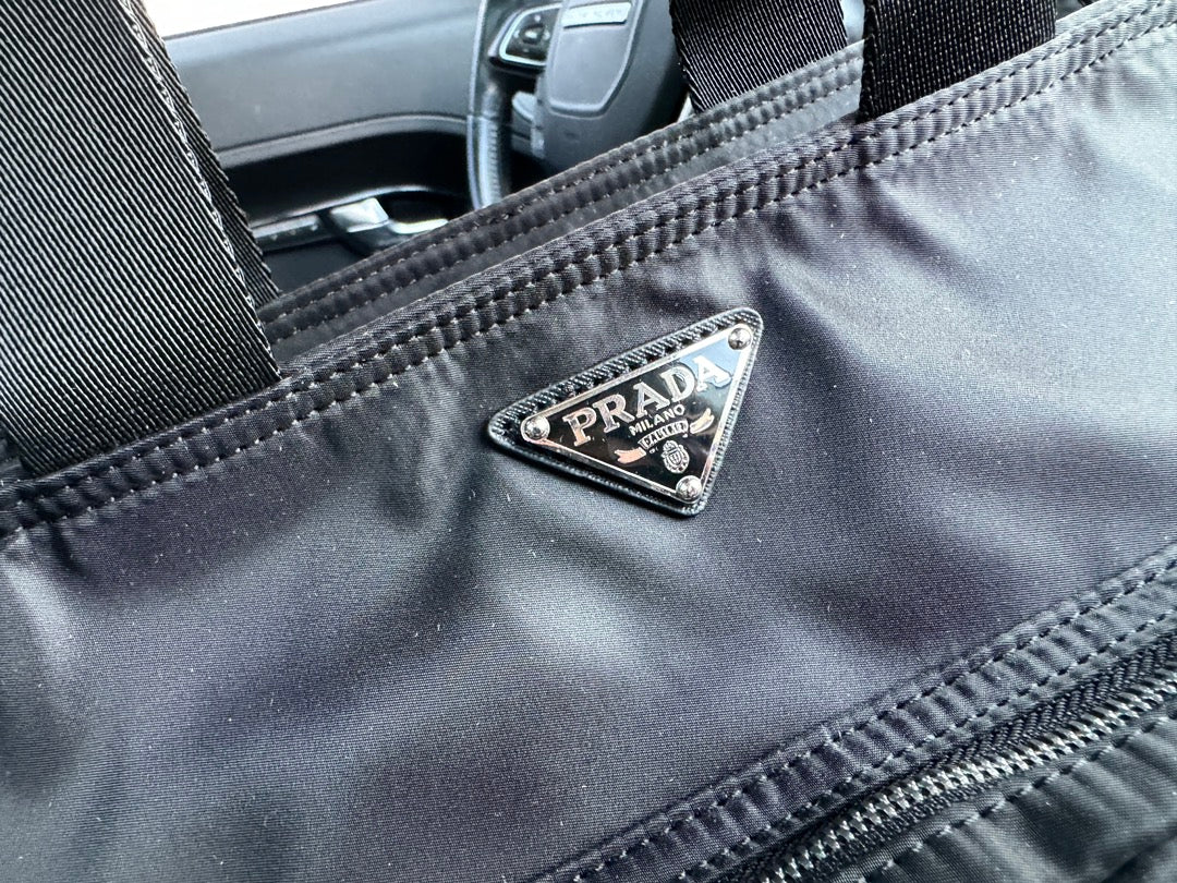 PRADA-751