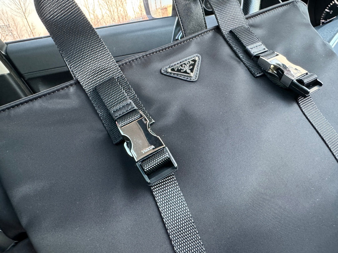 PRADA-726