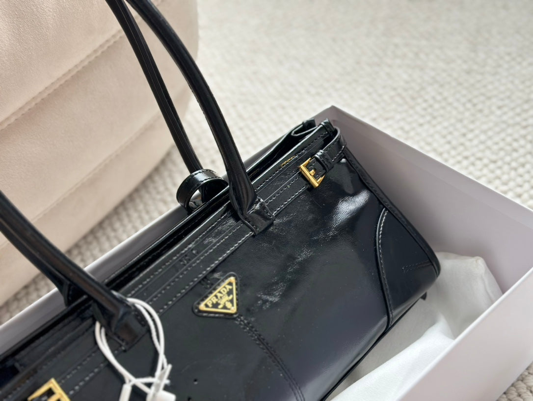 PRADA-763