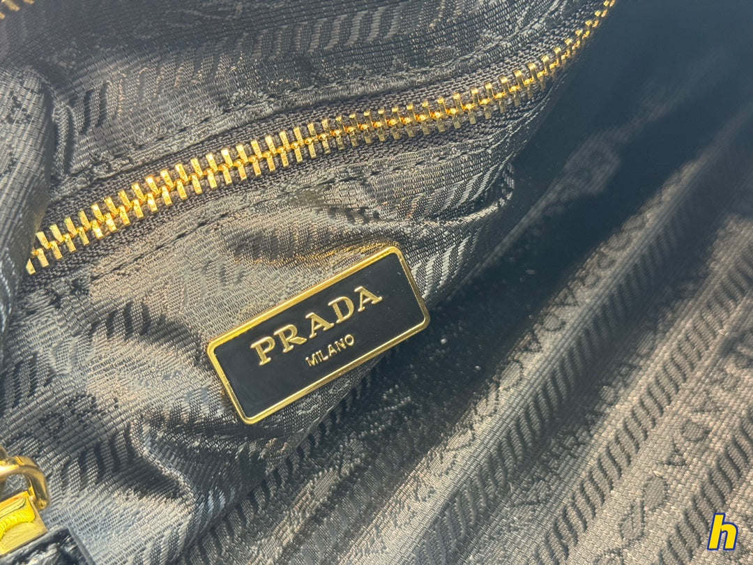 PRADA-730