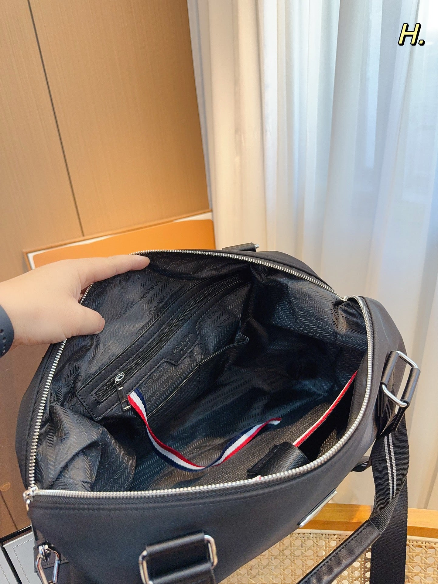 PRADA-633