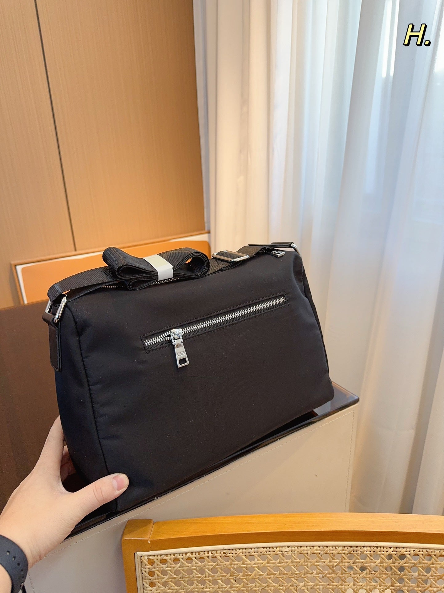 PRADA-552