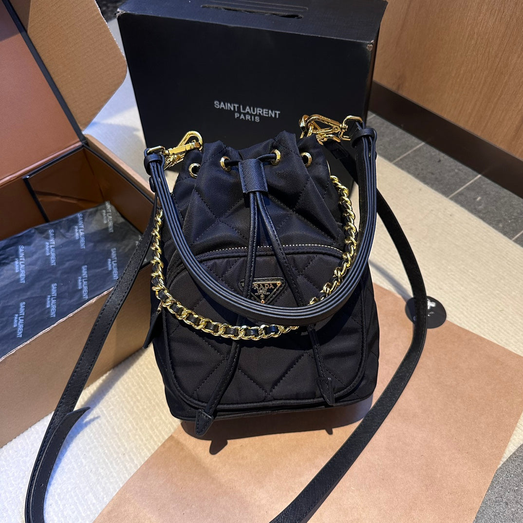 PRADA-669
