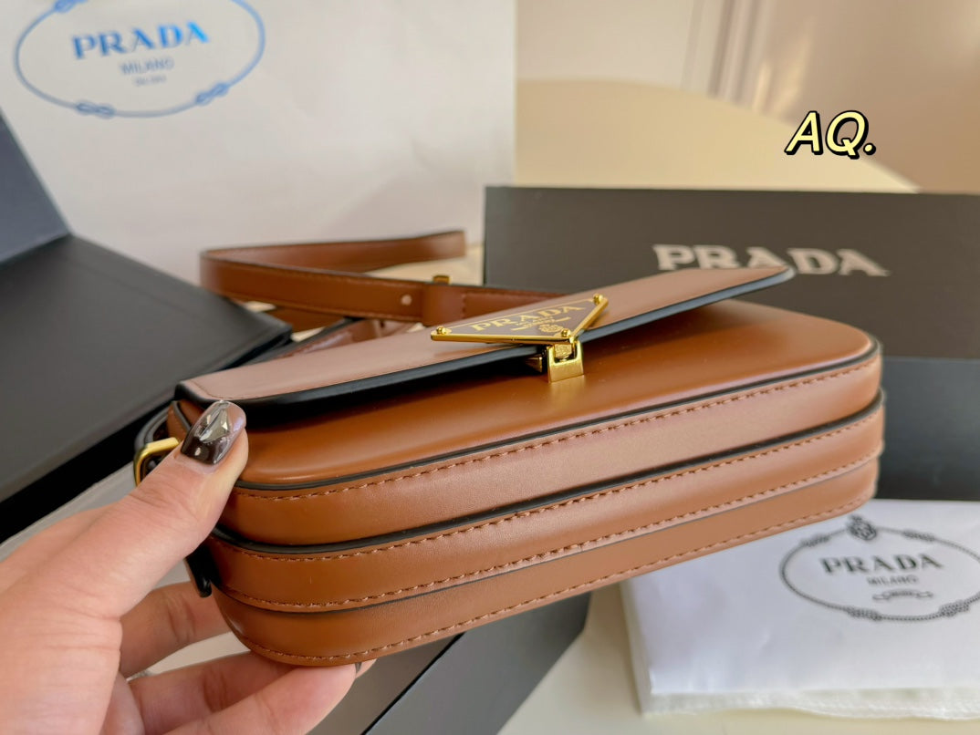 PRADA-572
