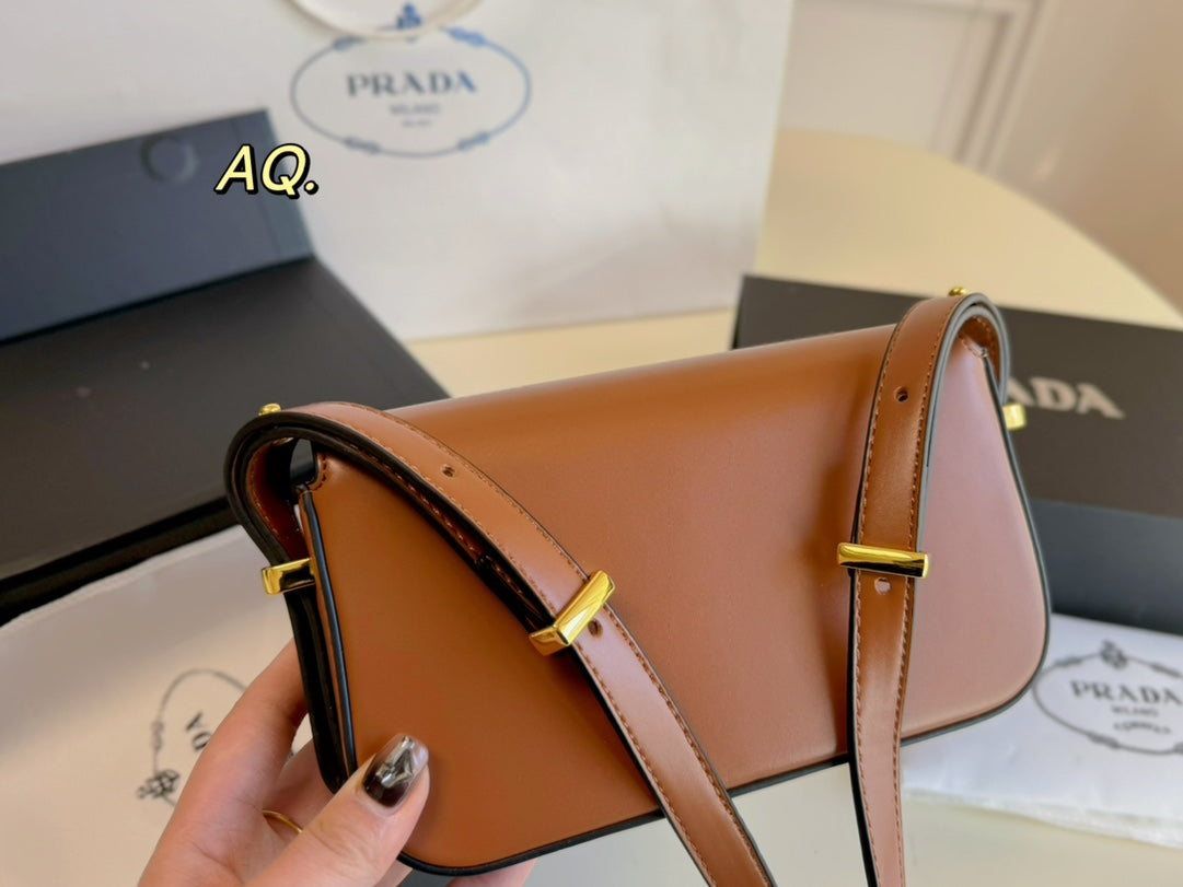 PRADA-572
