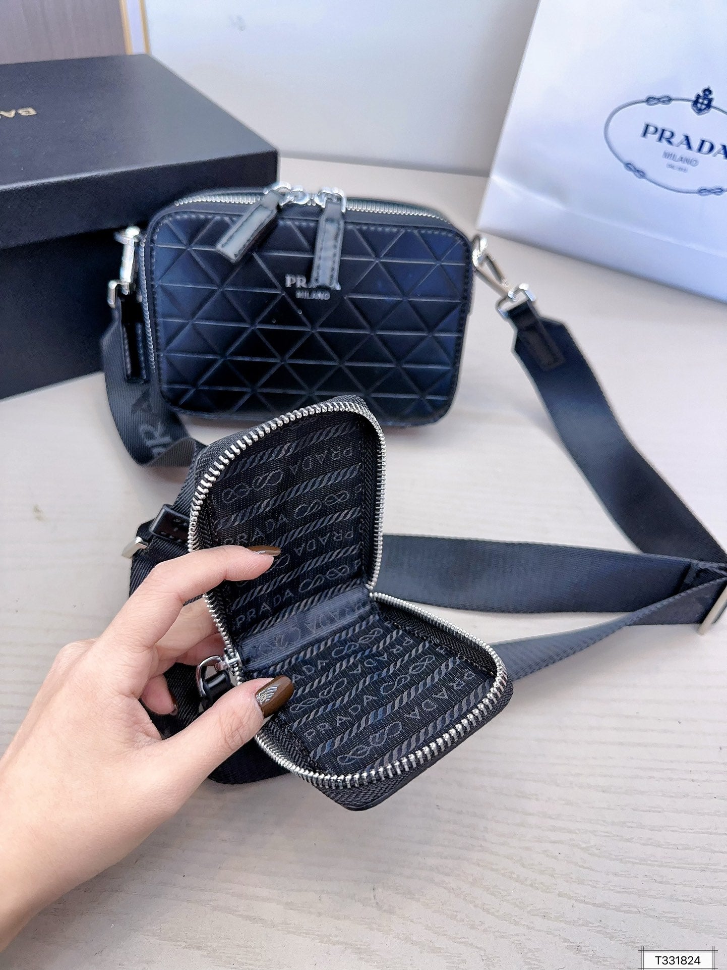 PRADA-644