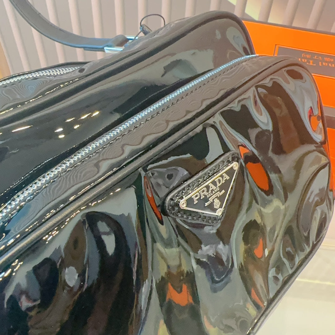 PRADA-606