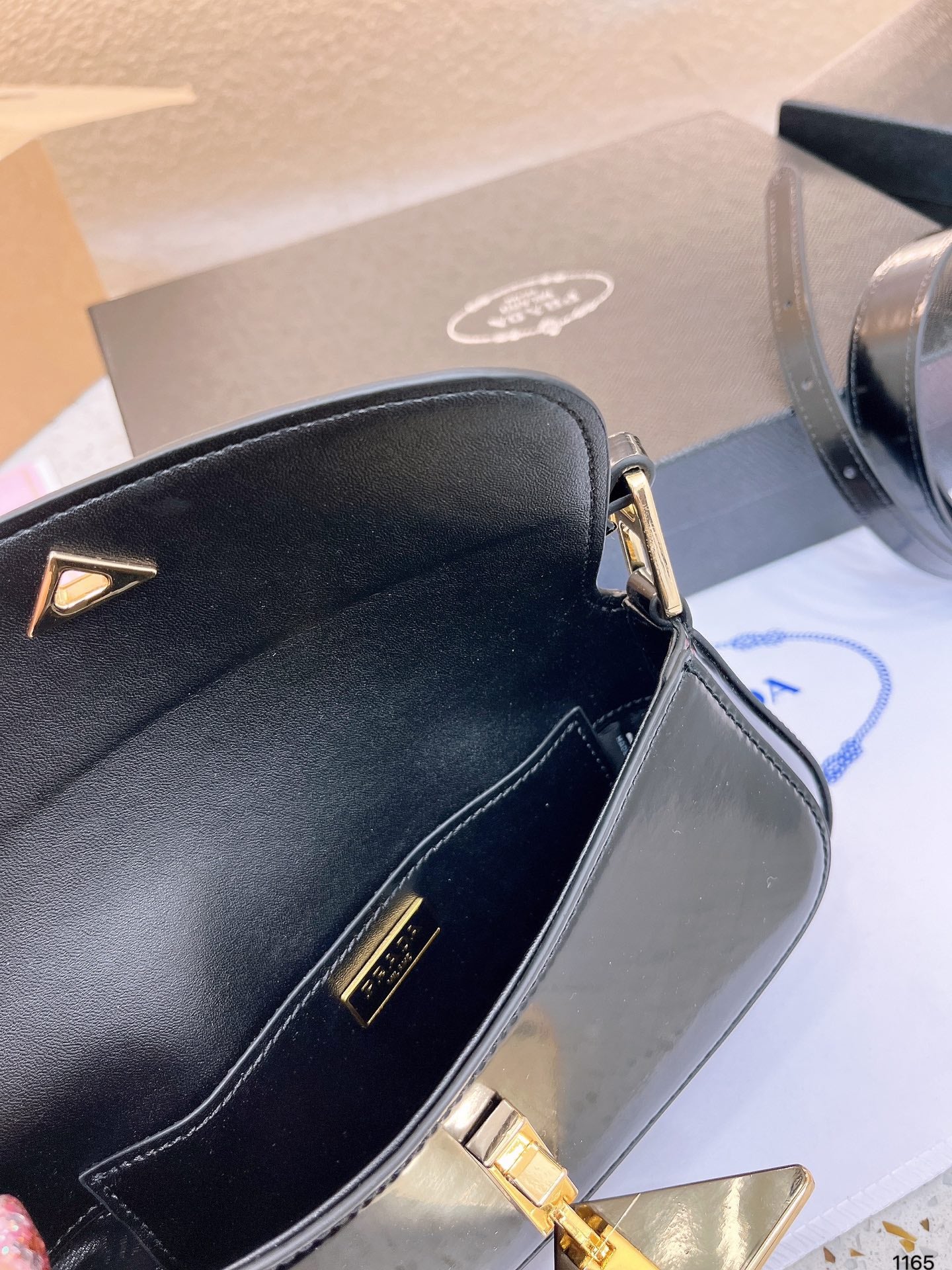 PRADA-620