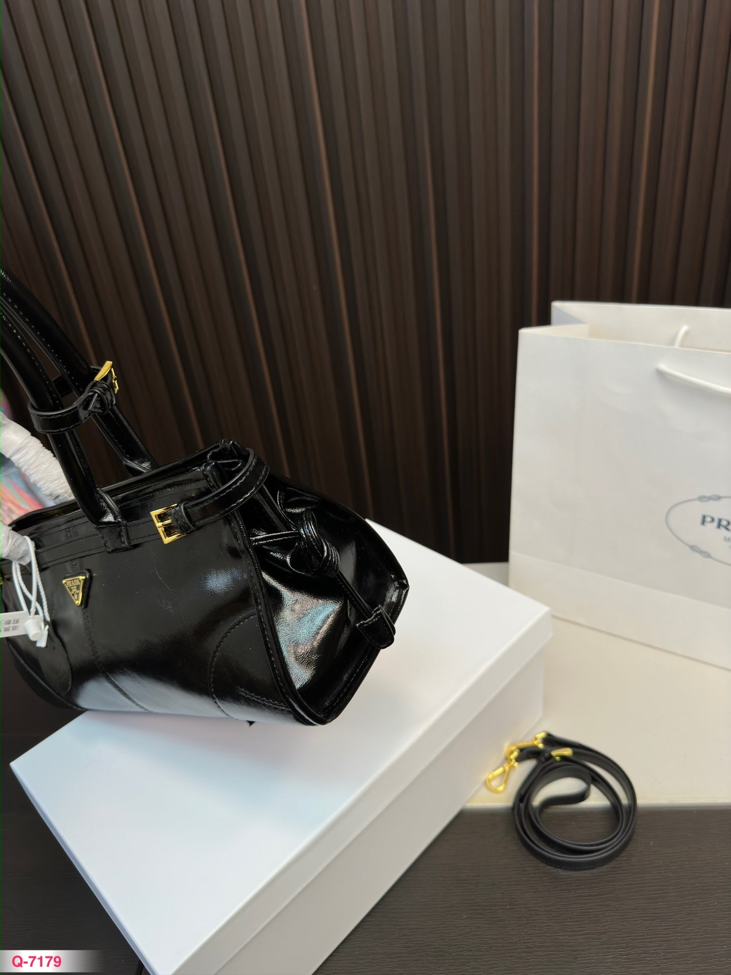 PRADA-745