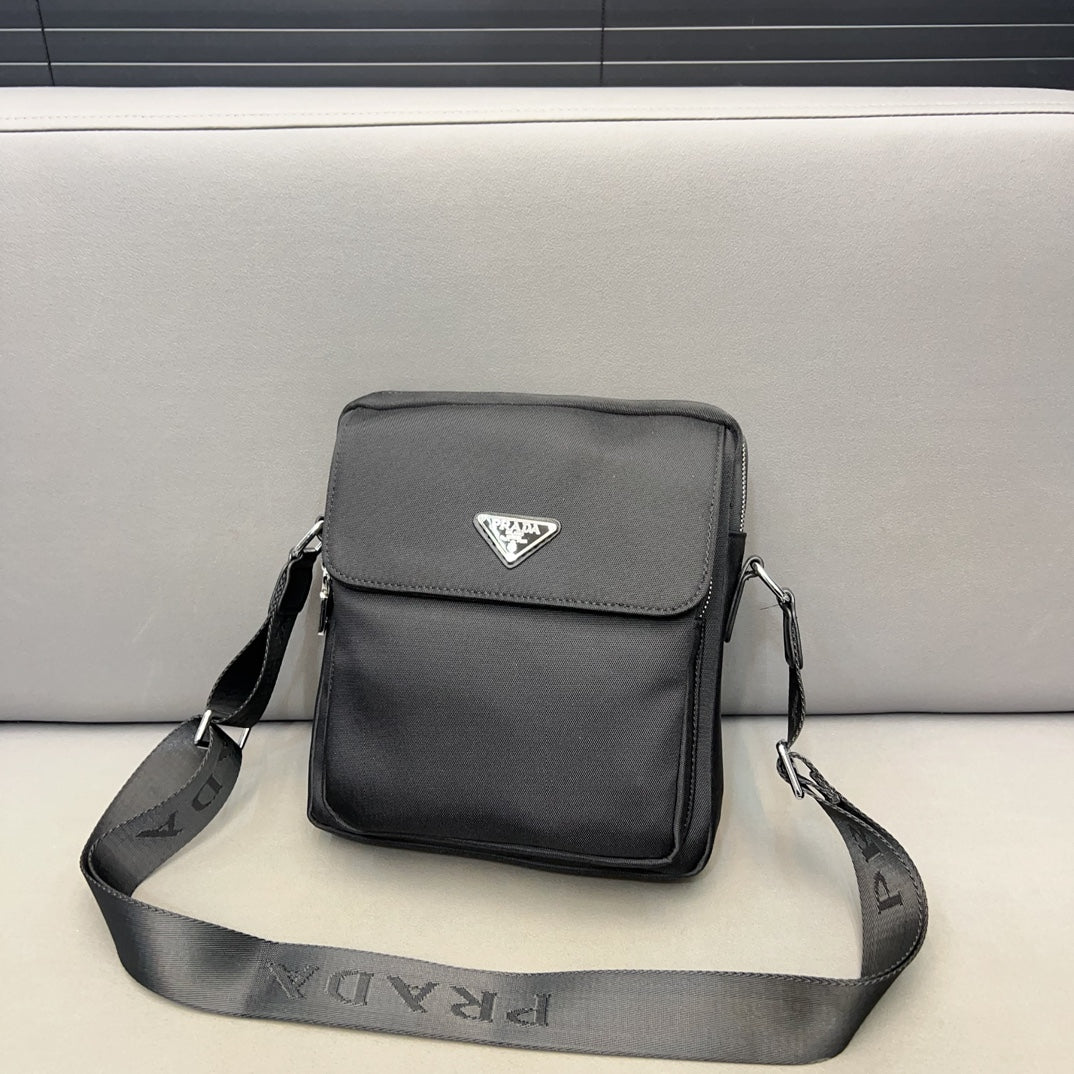 PRADA-547-1