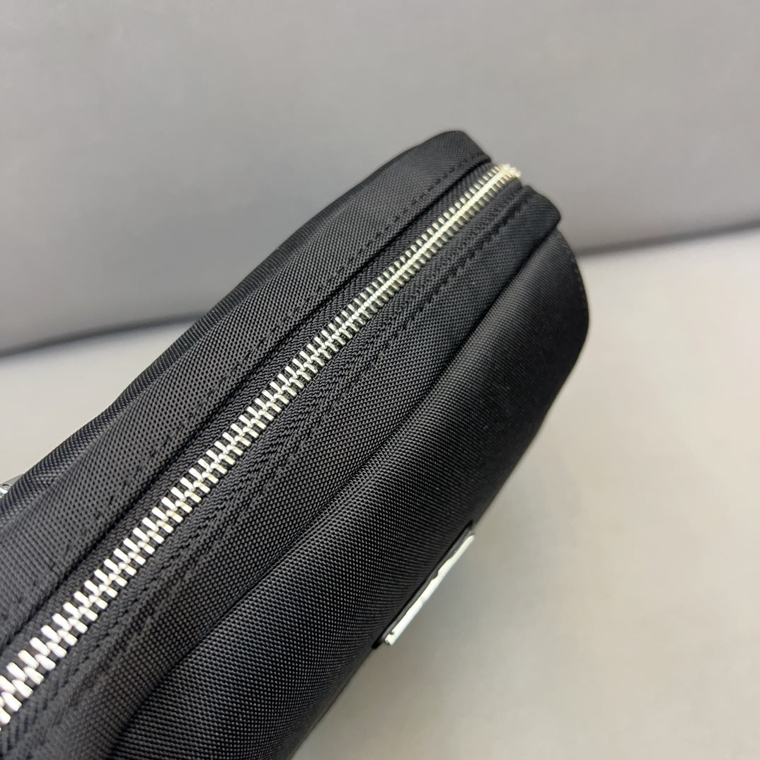 PRADA-547