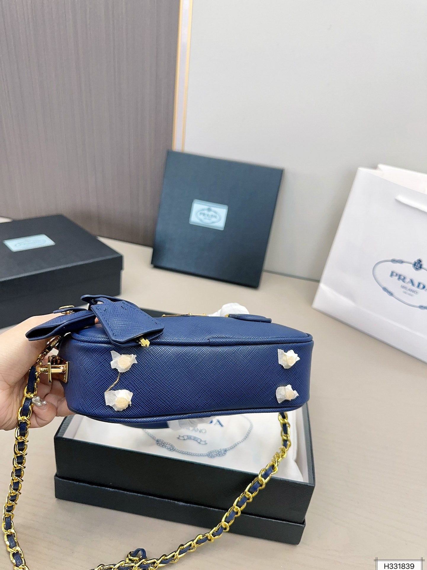 PRADA-693