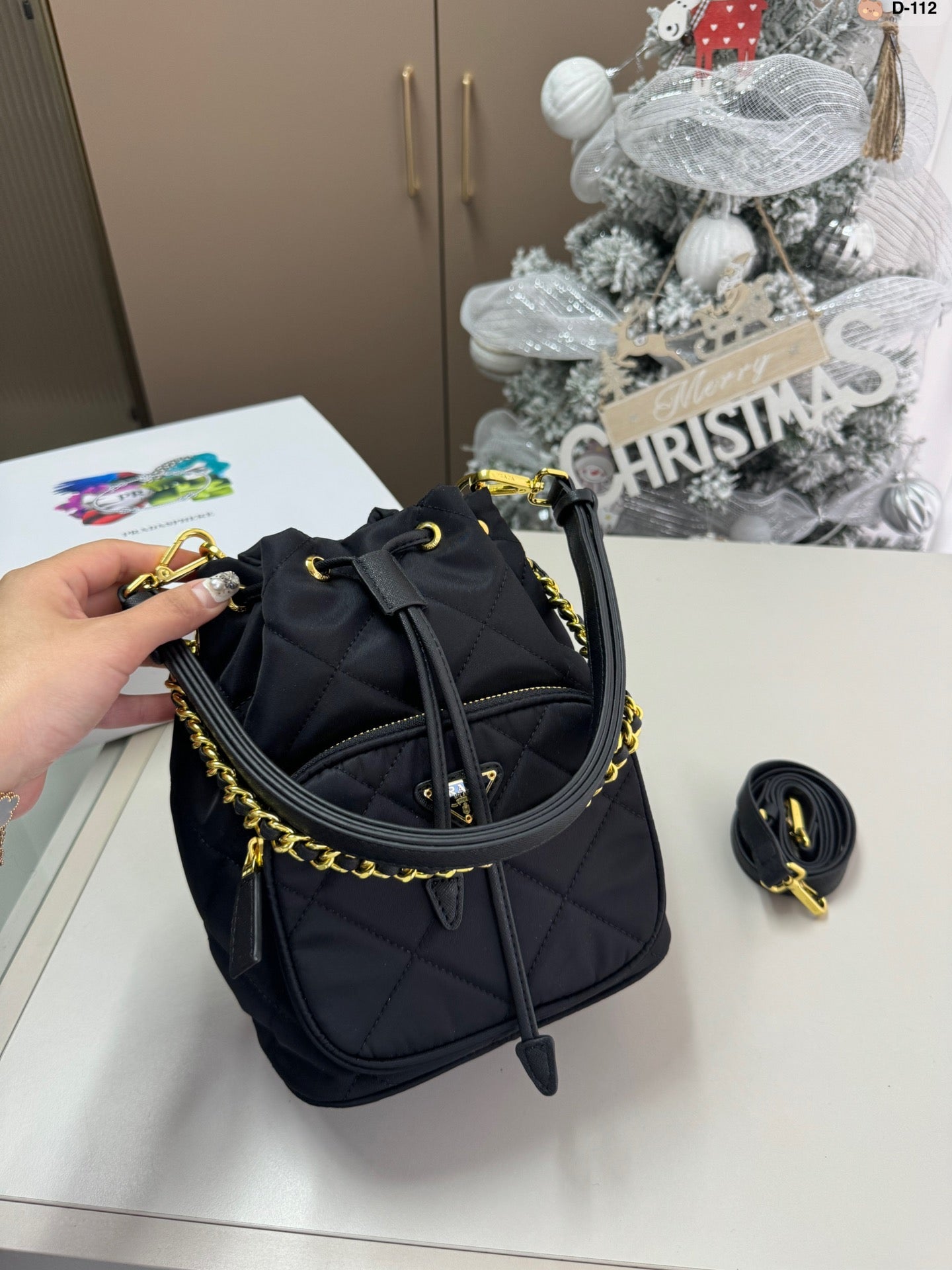 PRADA-696