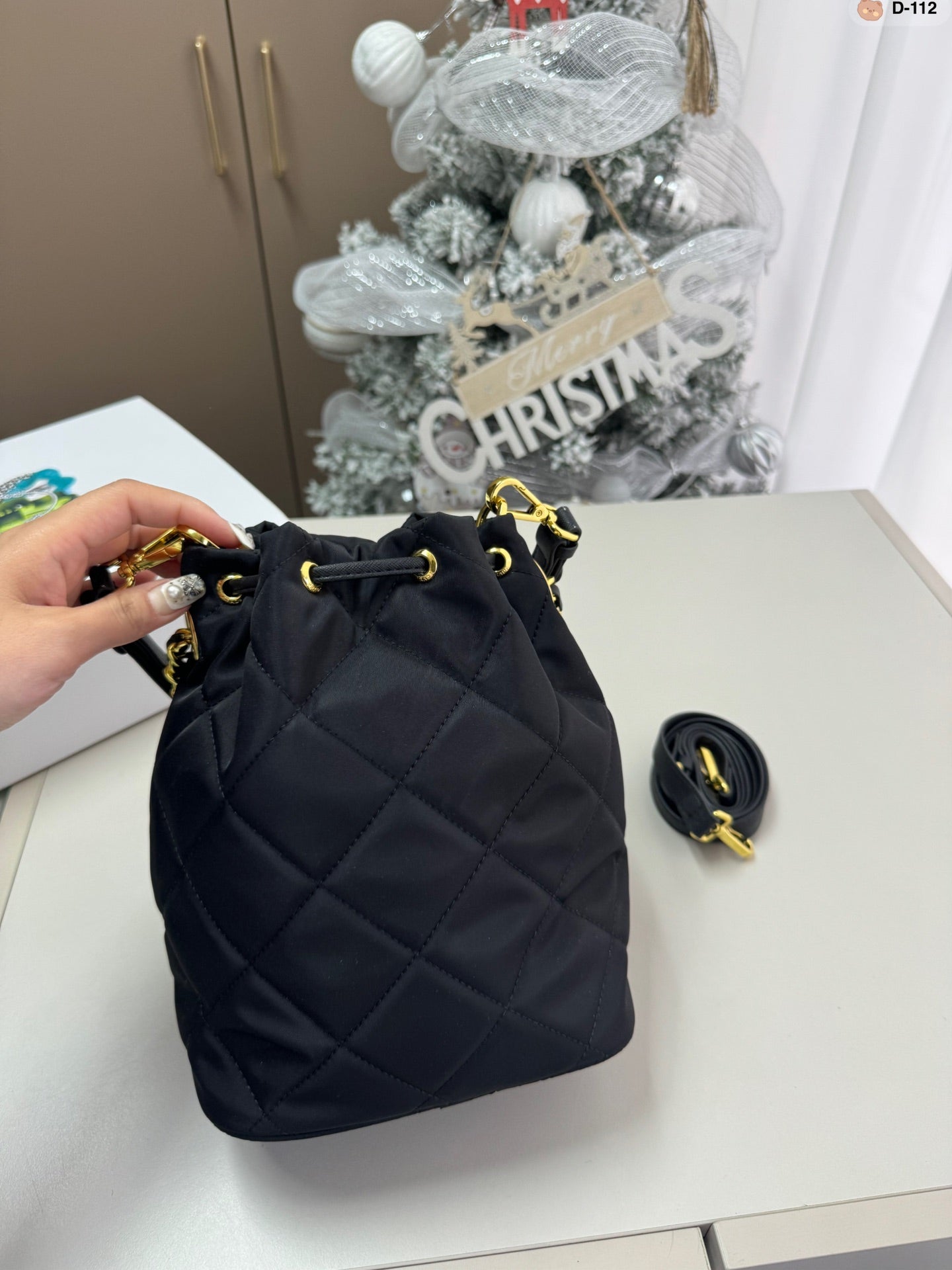 PRADA-696
