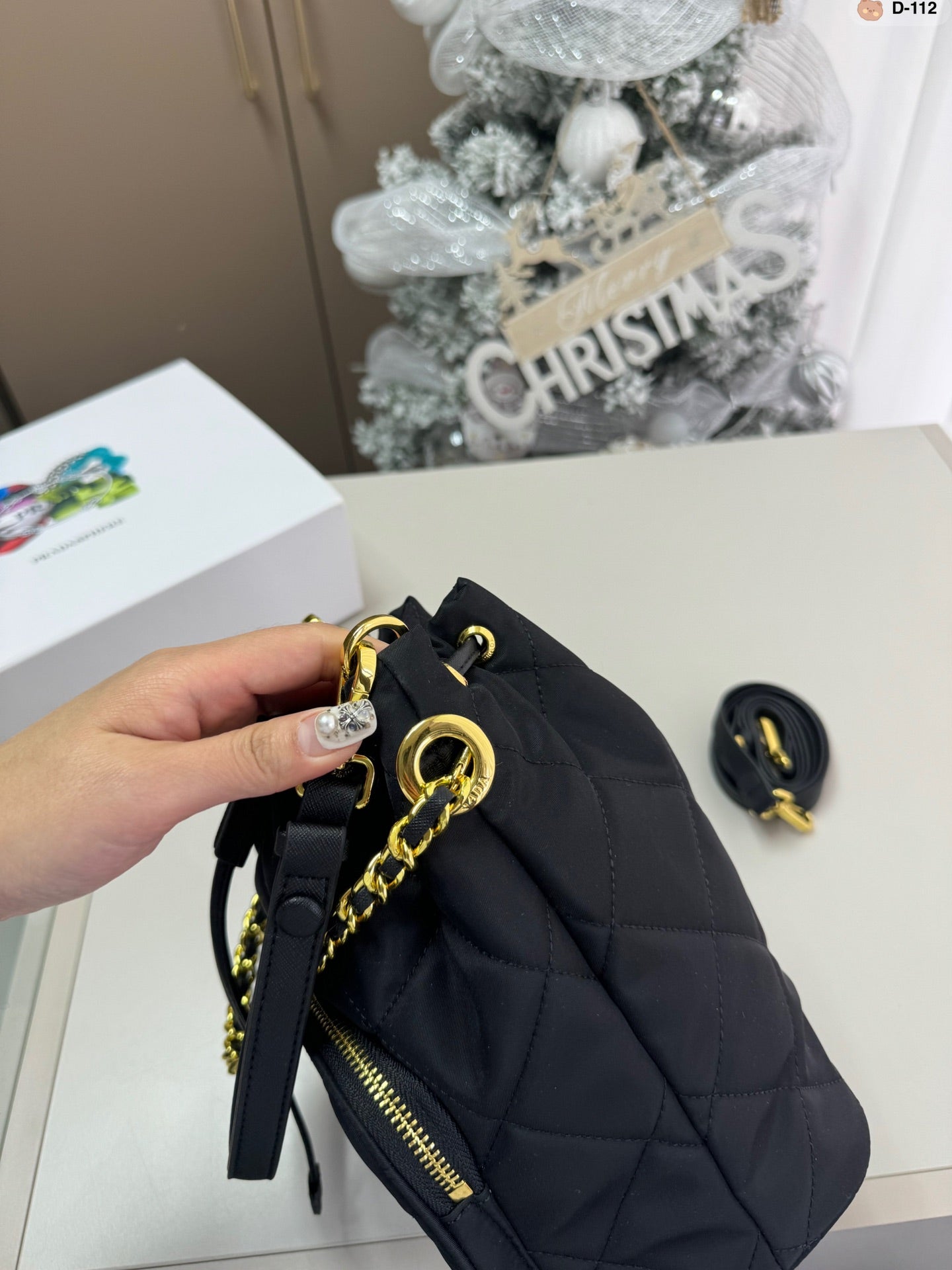 PRADA-696