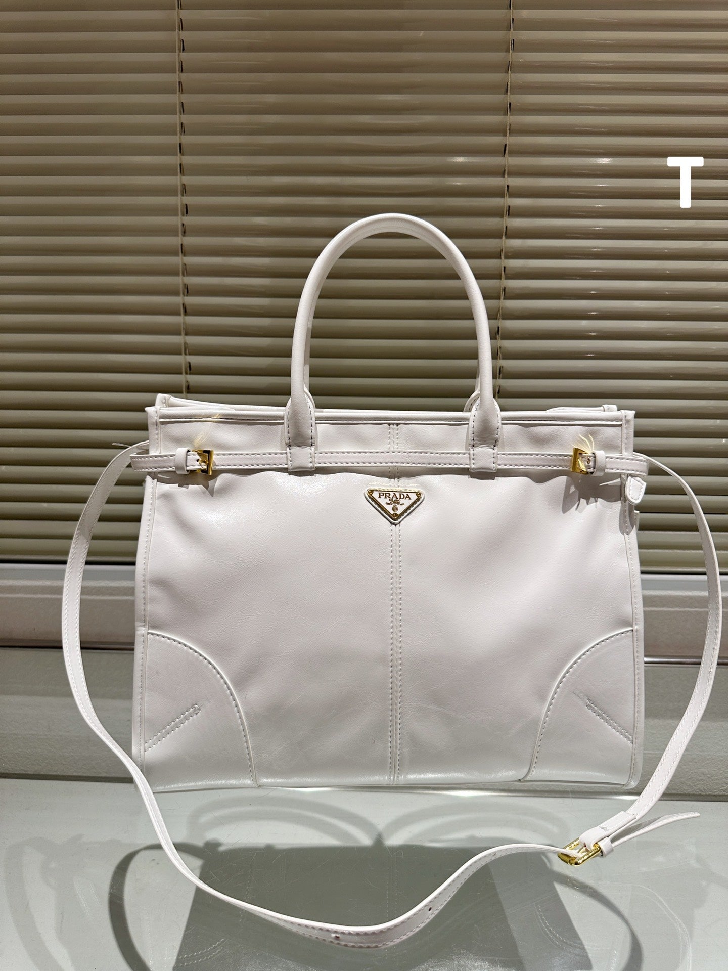 PRADA-720