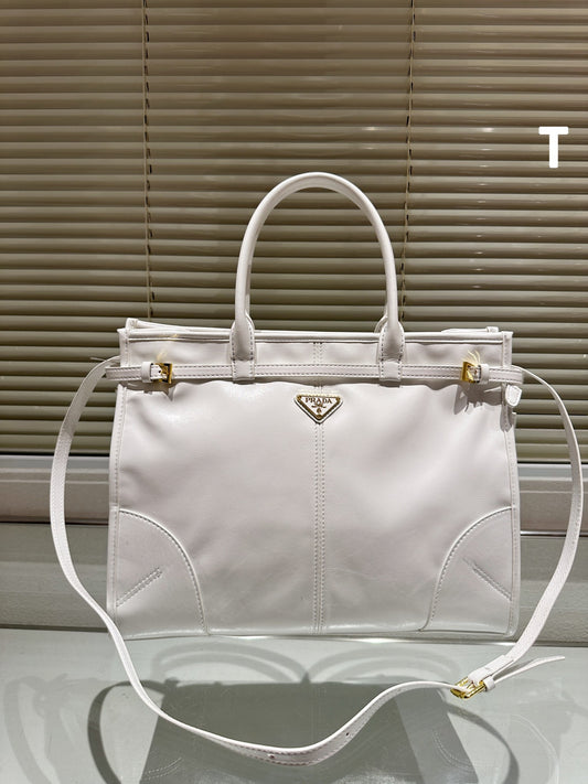 PRADA-720