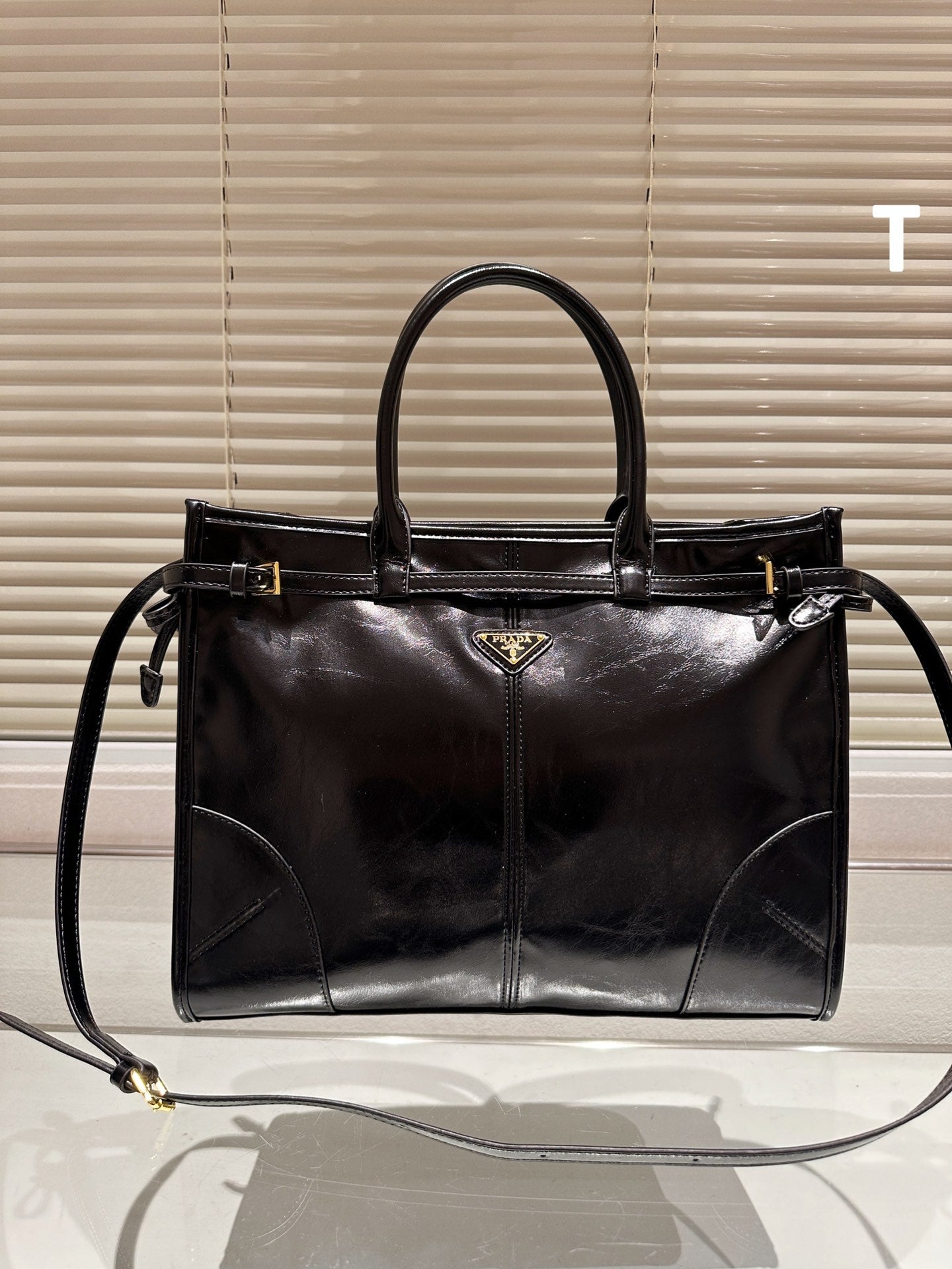 PRADA-720