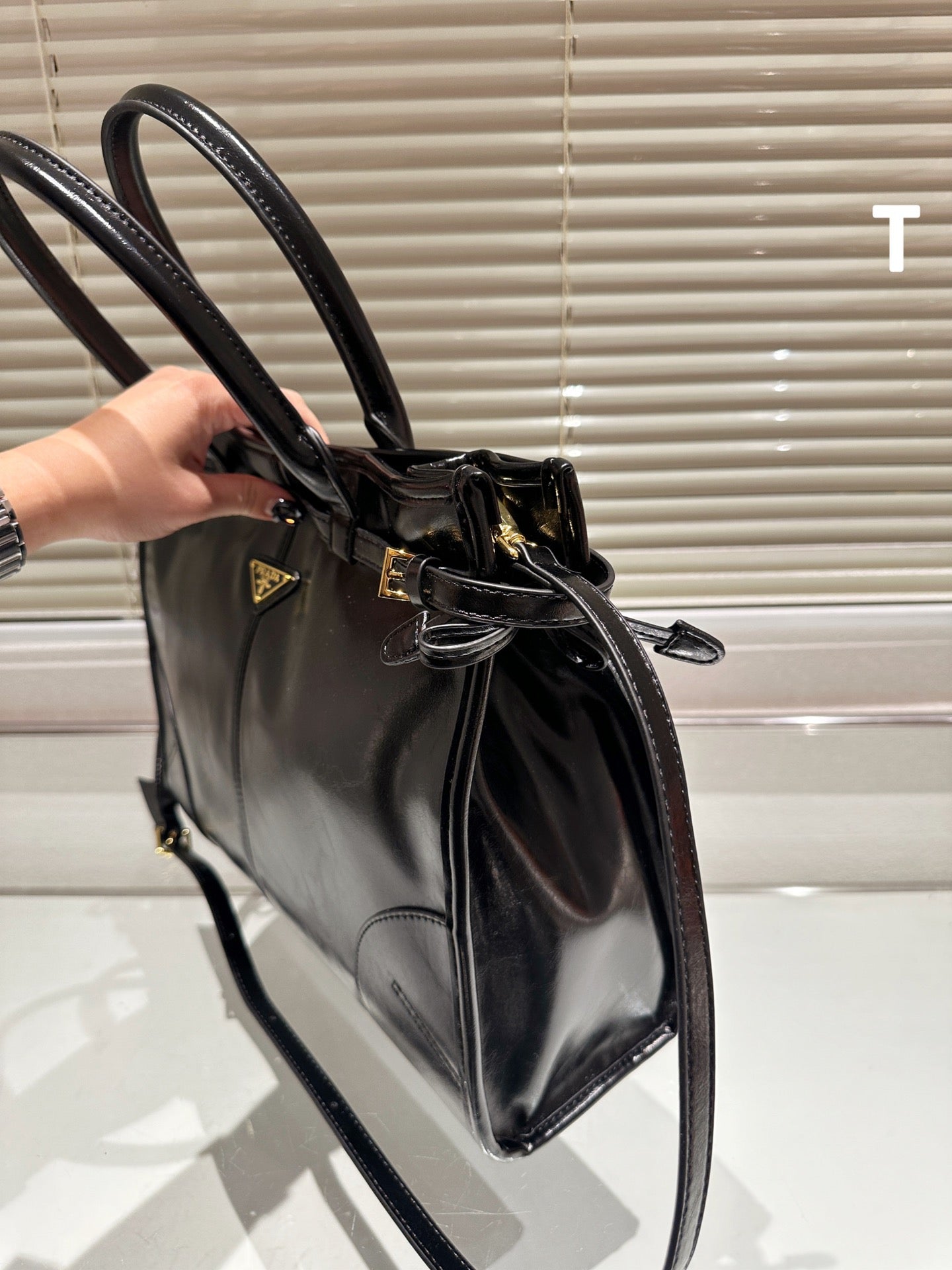 PRADA-720