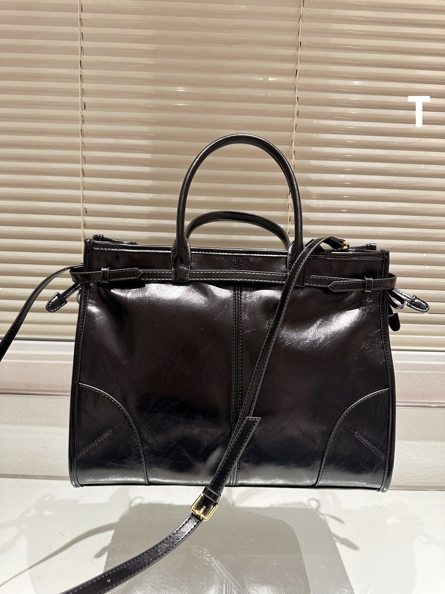 PRADA-720