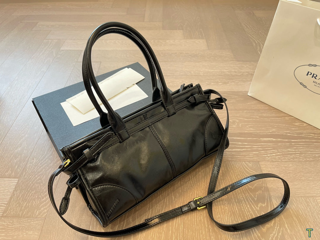 PRADA-689