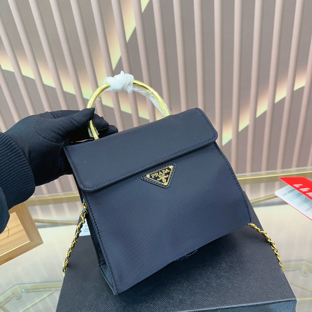 PRADA-586