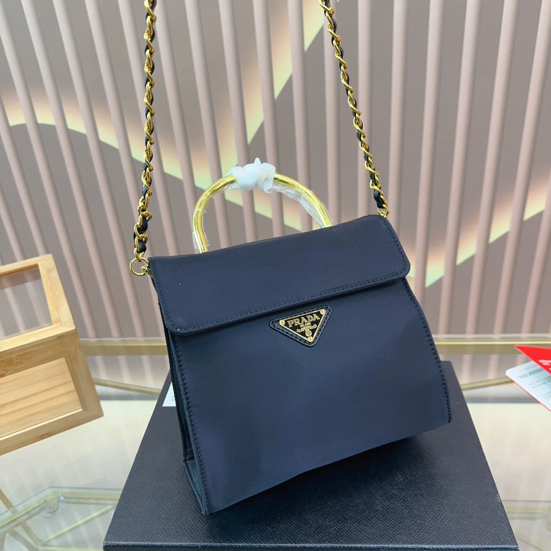PRADA-586