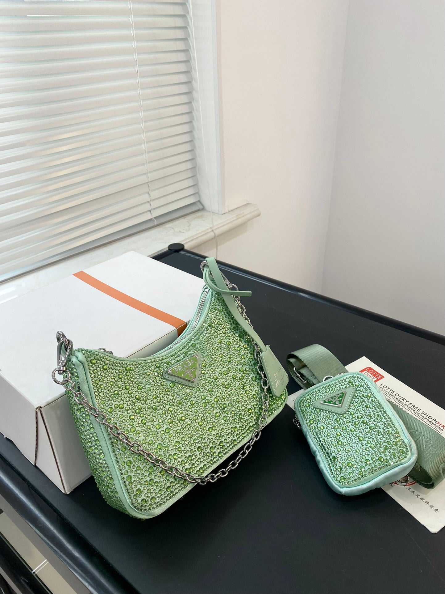 PRADA-662