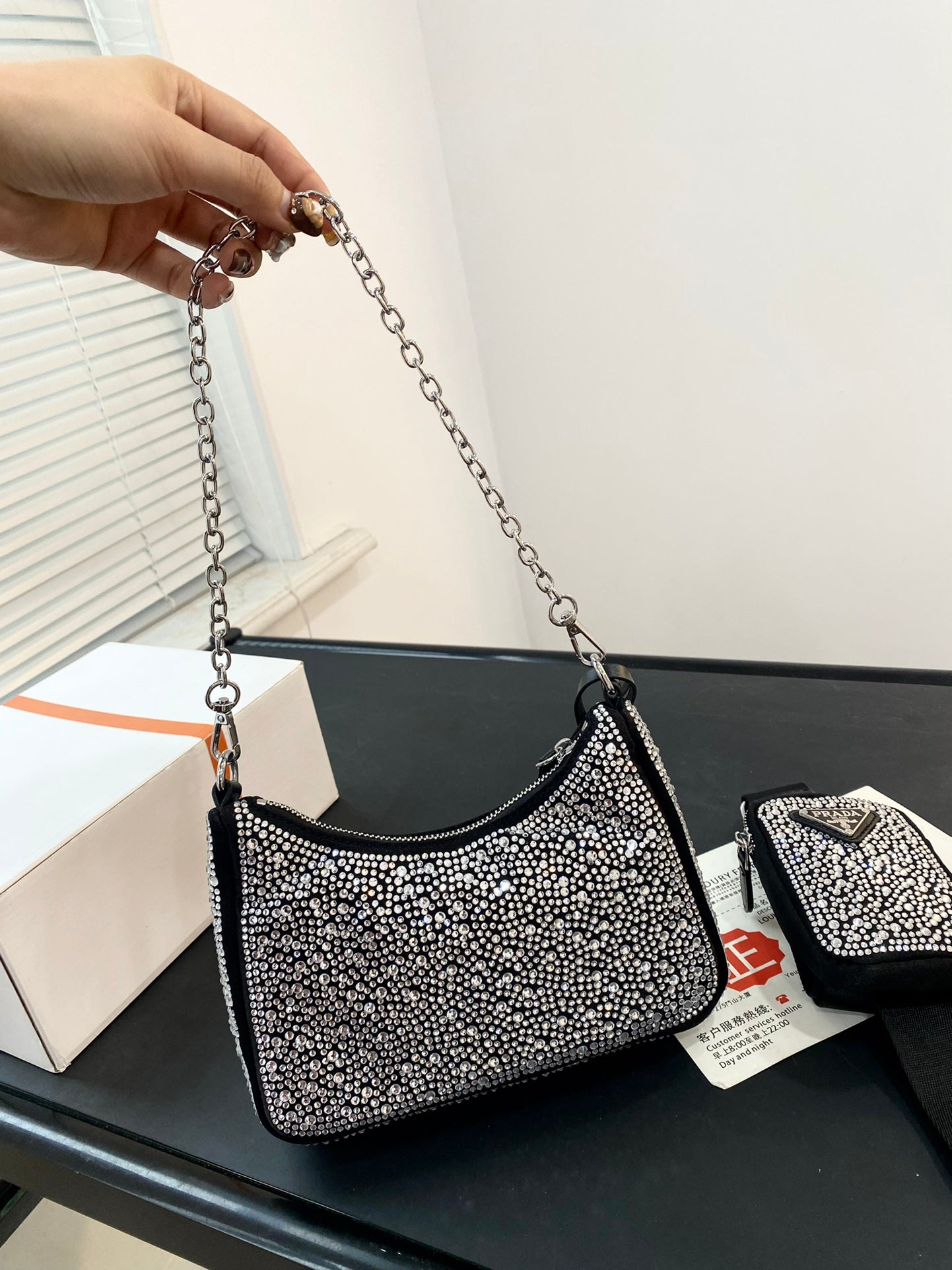 PRADA-670