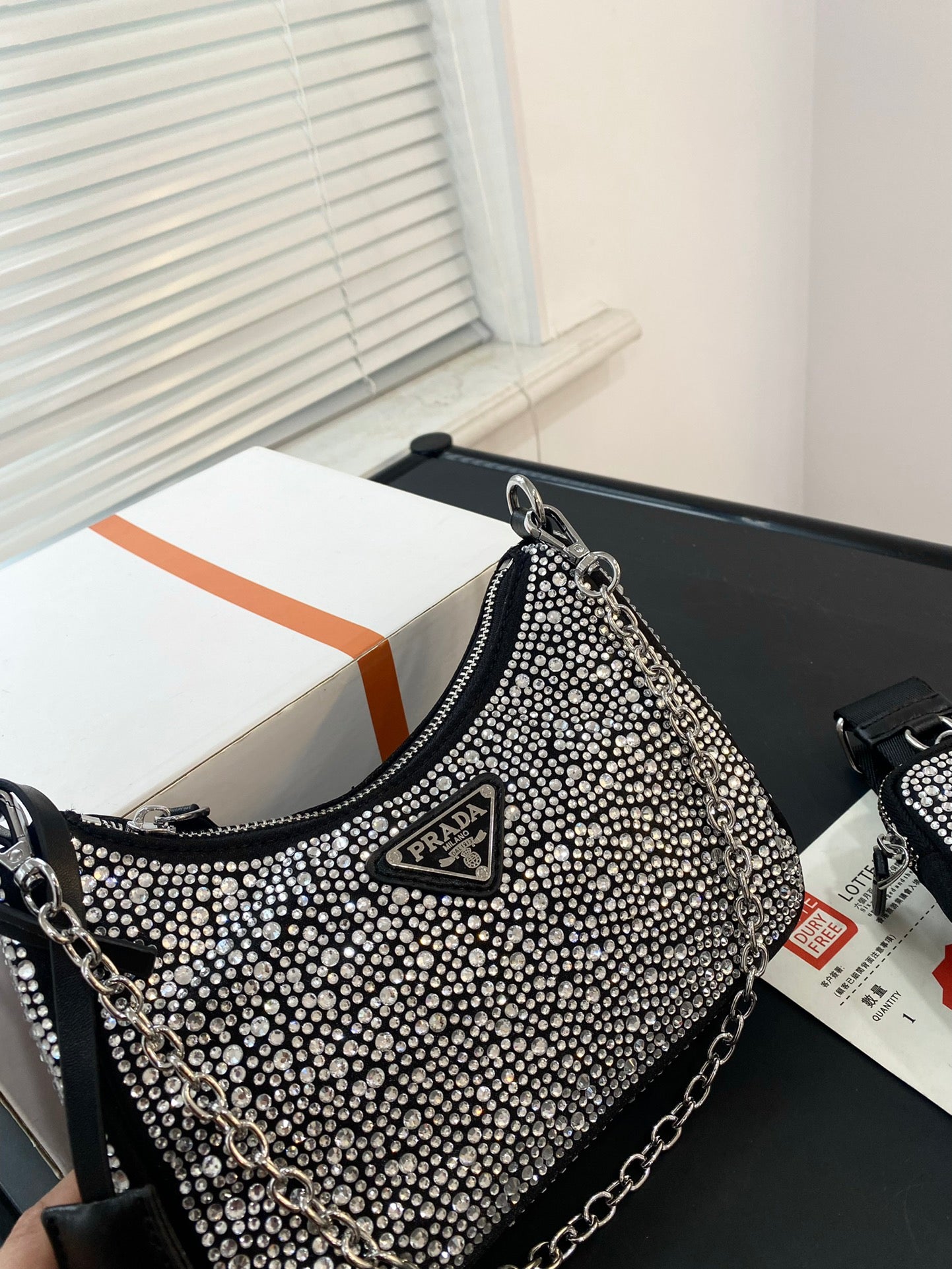 PRADA-670