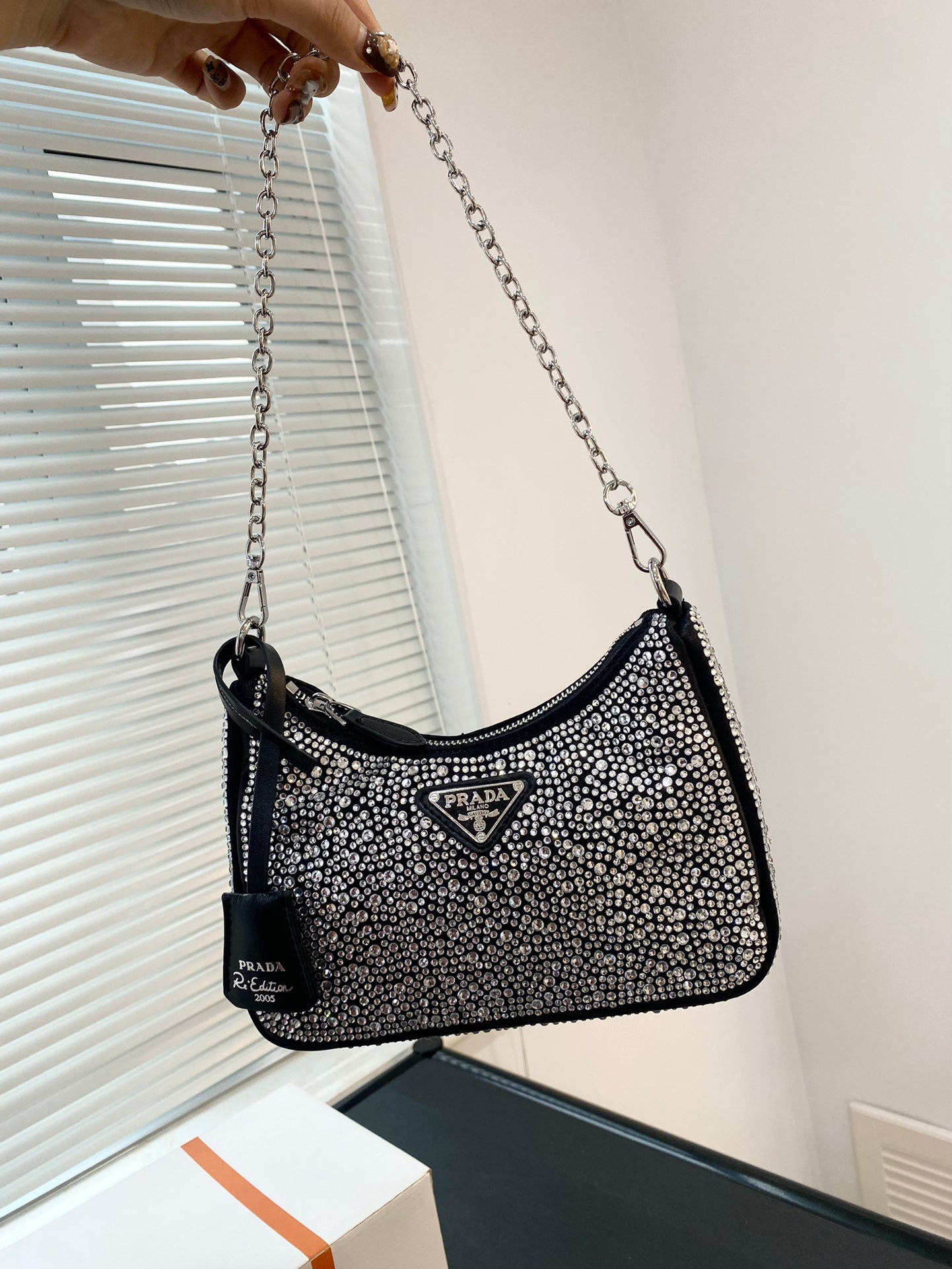 PRADA-670