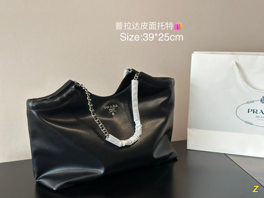 PRADA-722