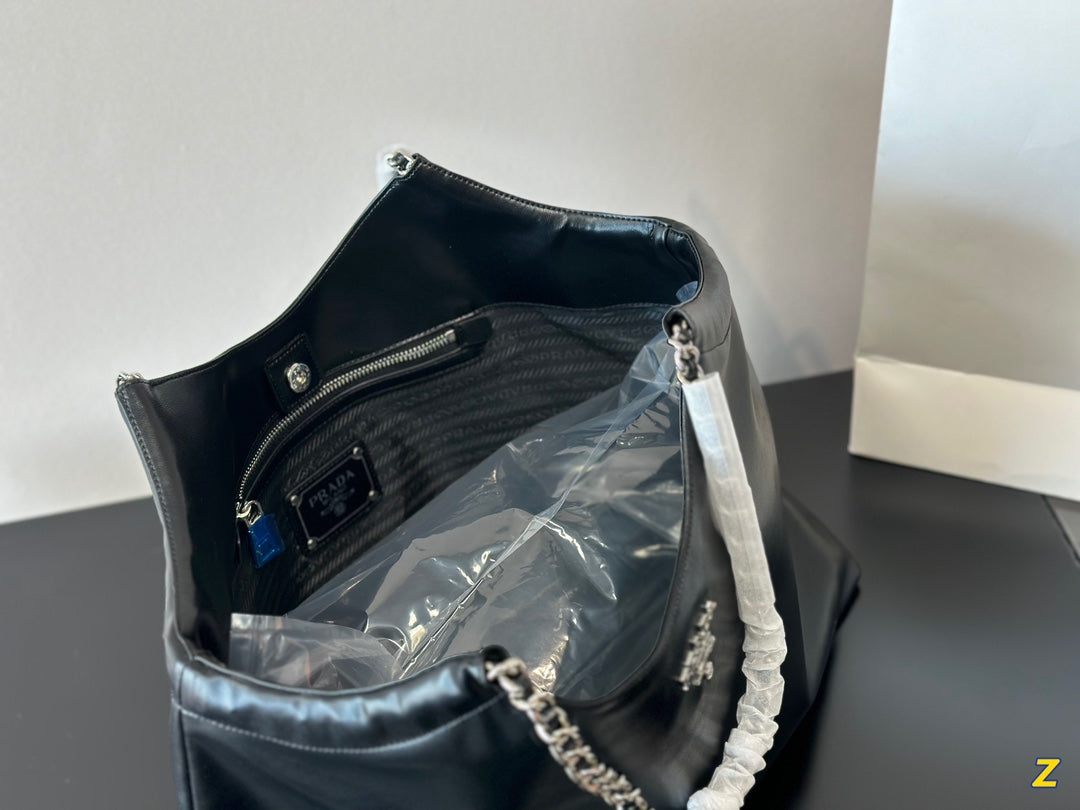 PRADA-722