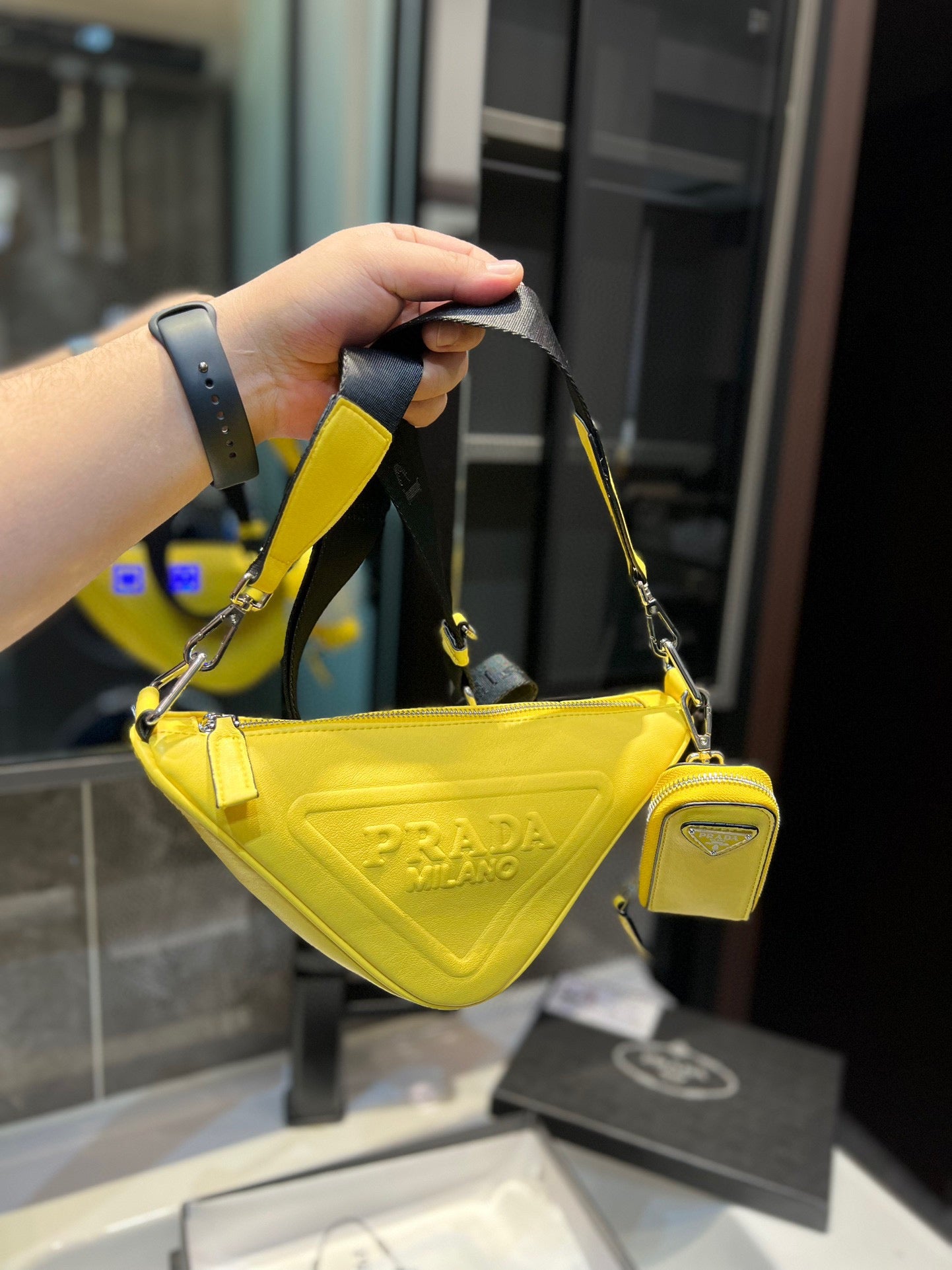 PRADA-521
