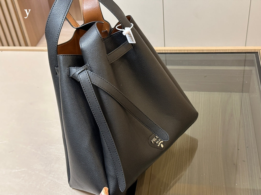 PRADA-750