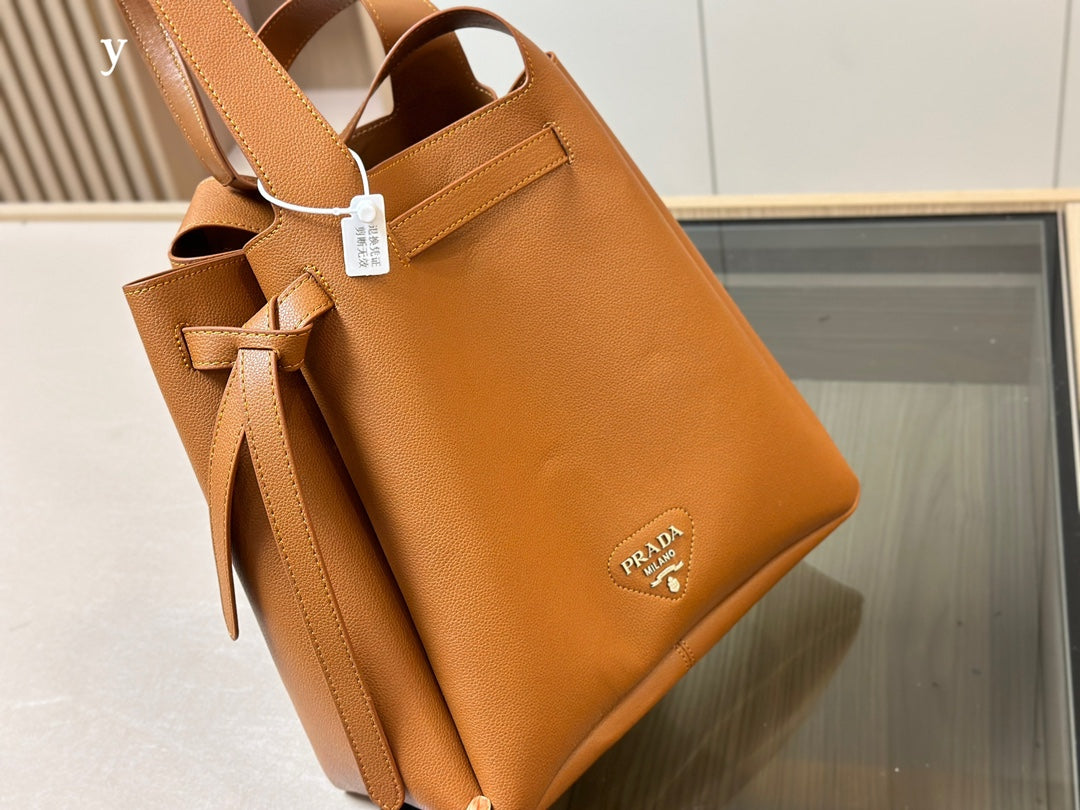 PRADA-750
