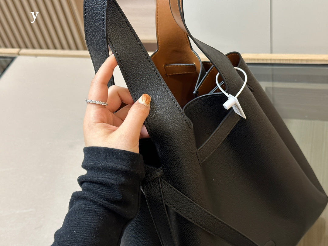 PRADA-757