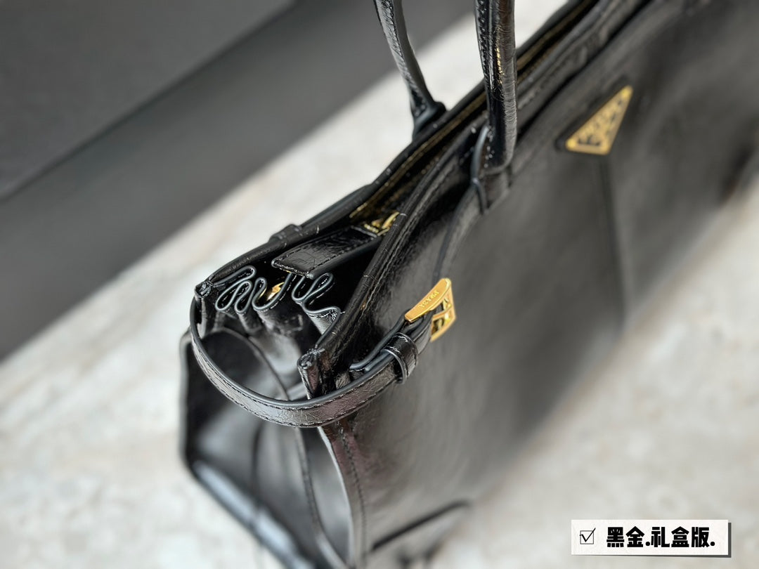 PRADA-739