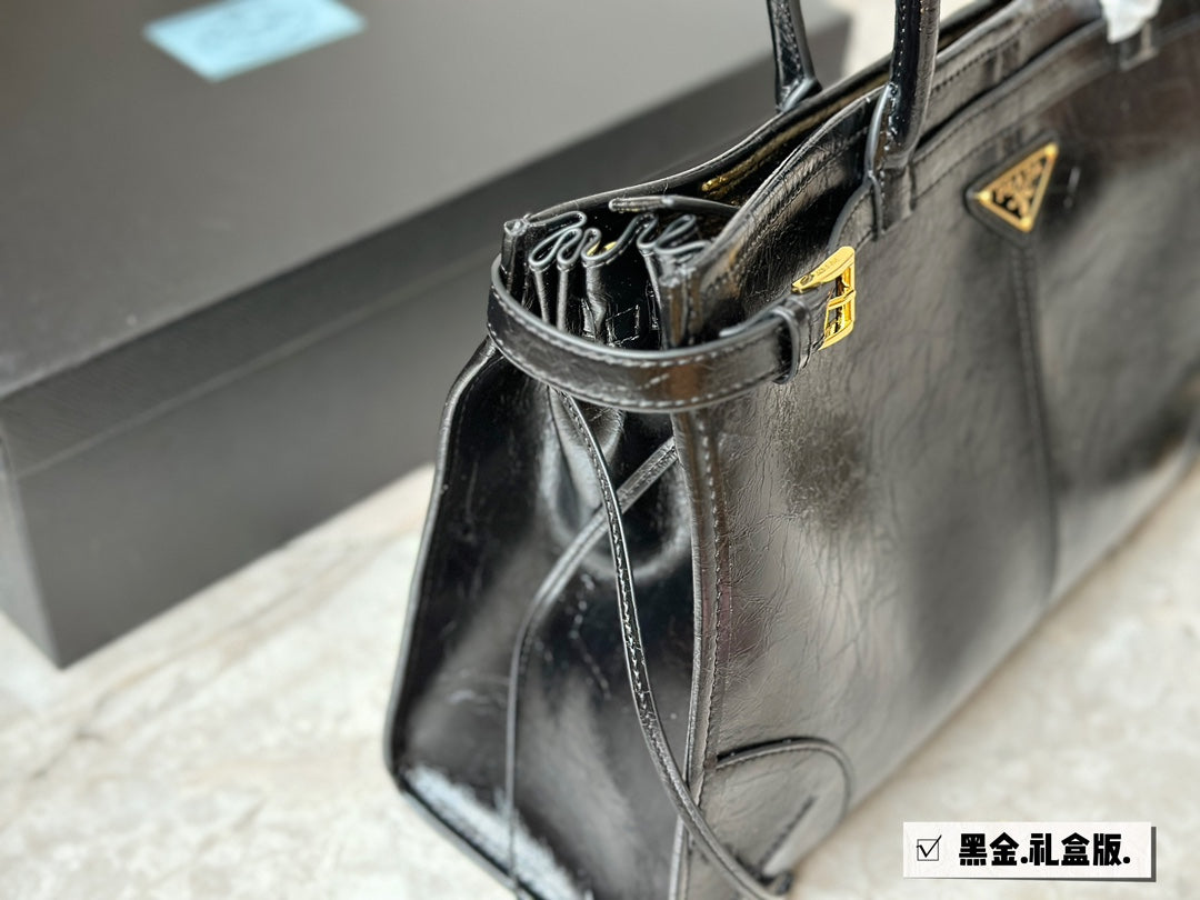 PRADA-739