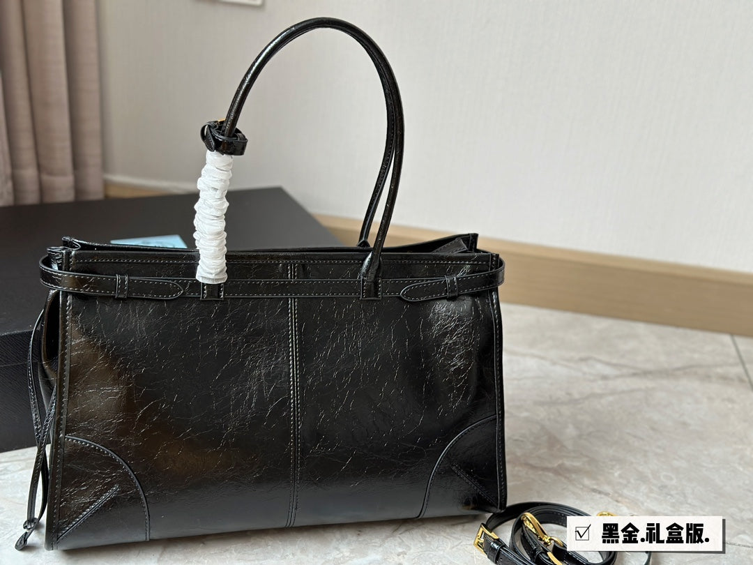 PRADA-739