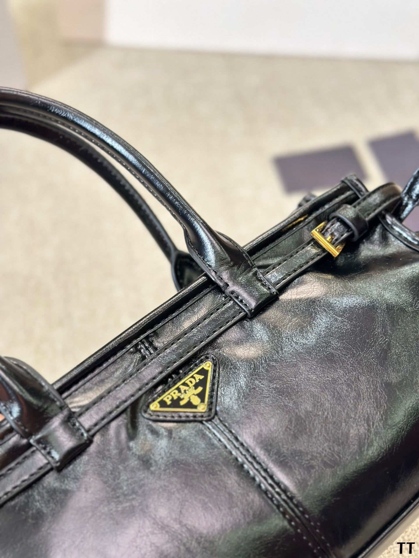 PRADA-701