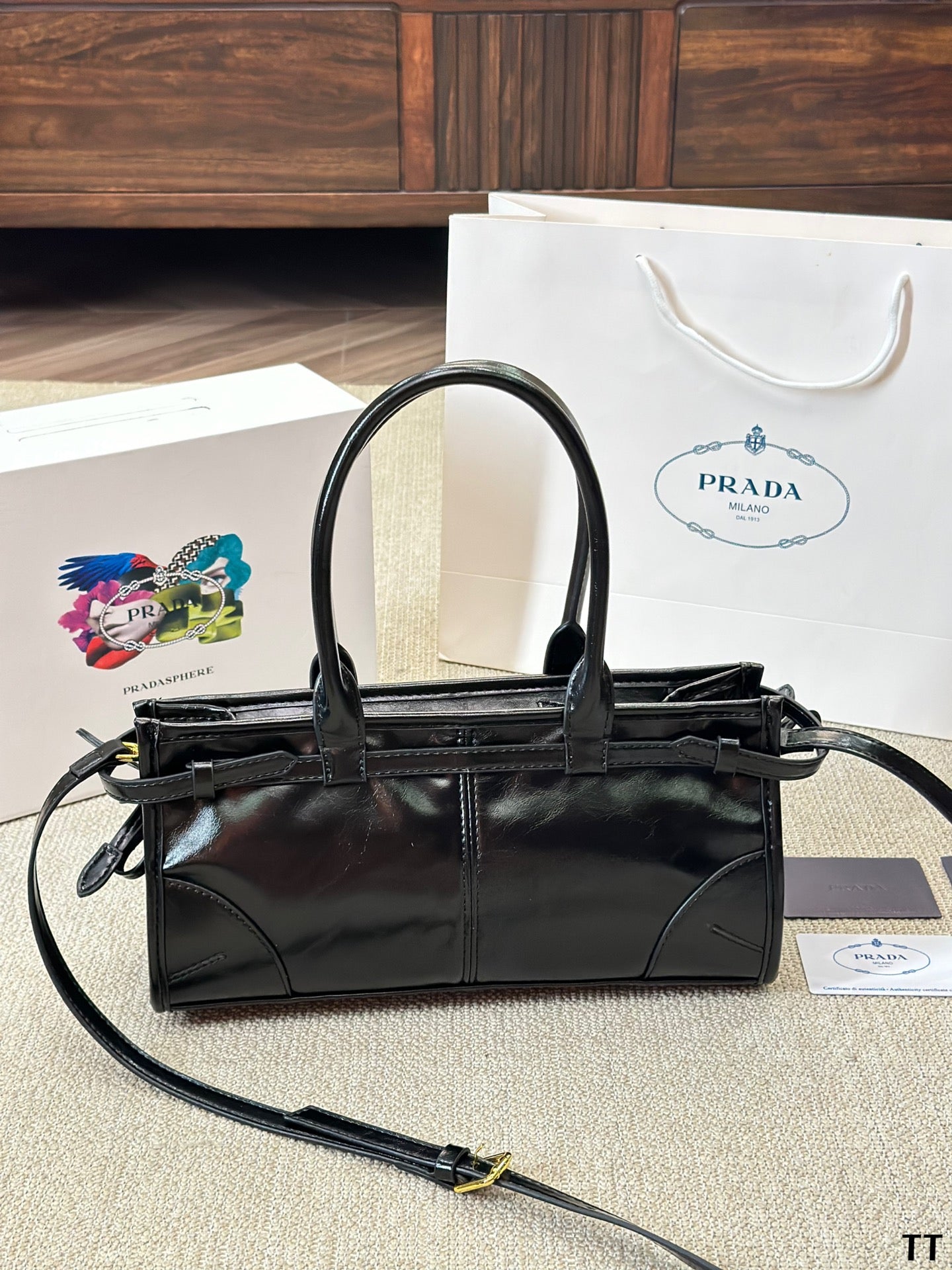 PRADA-701