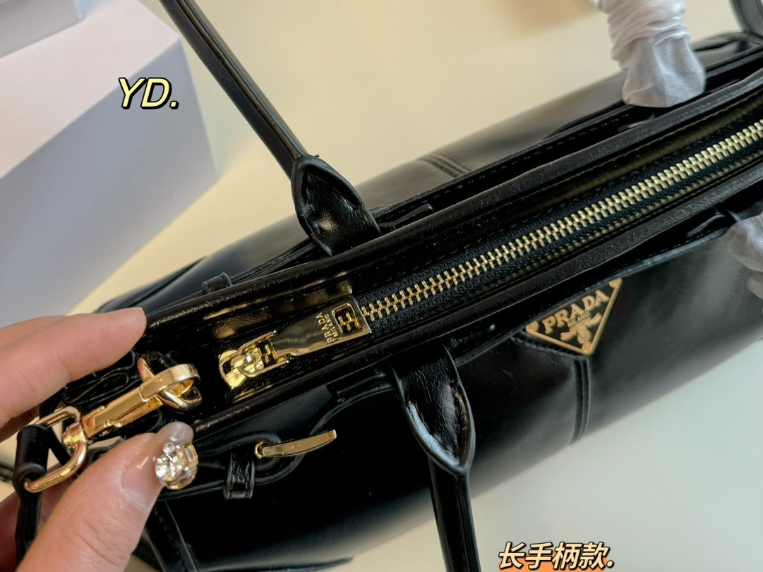 PRADA-702