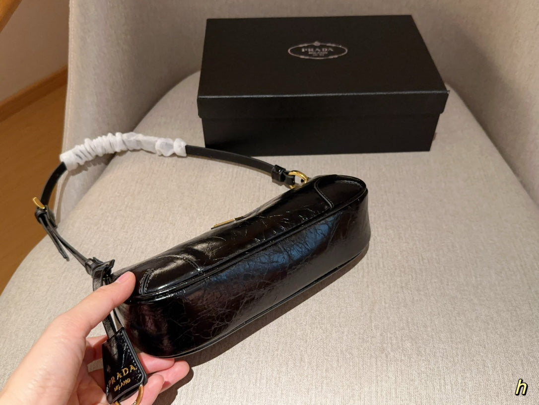 PRADA-558