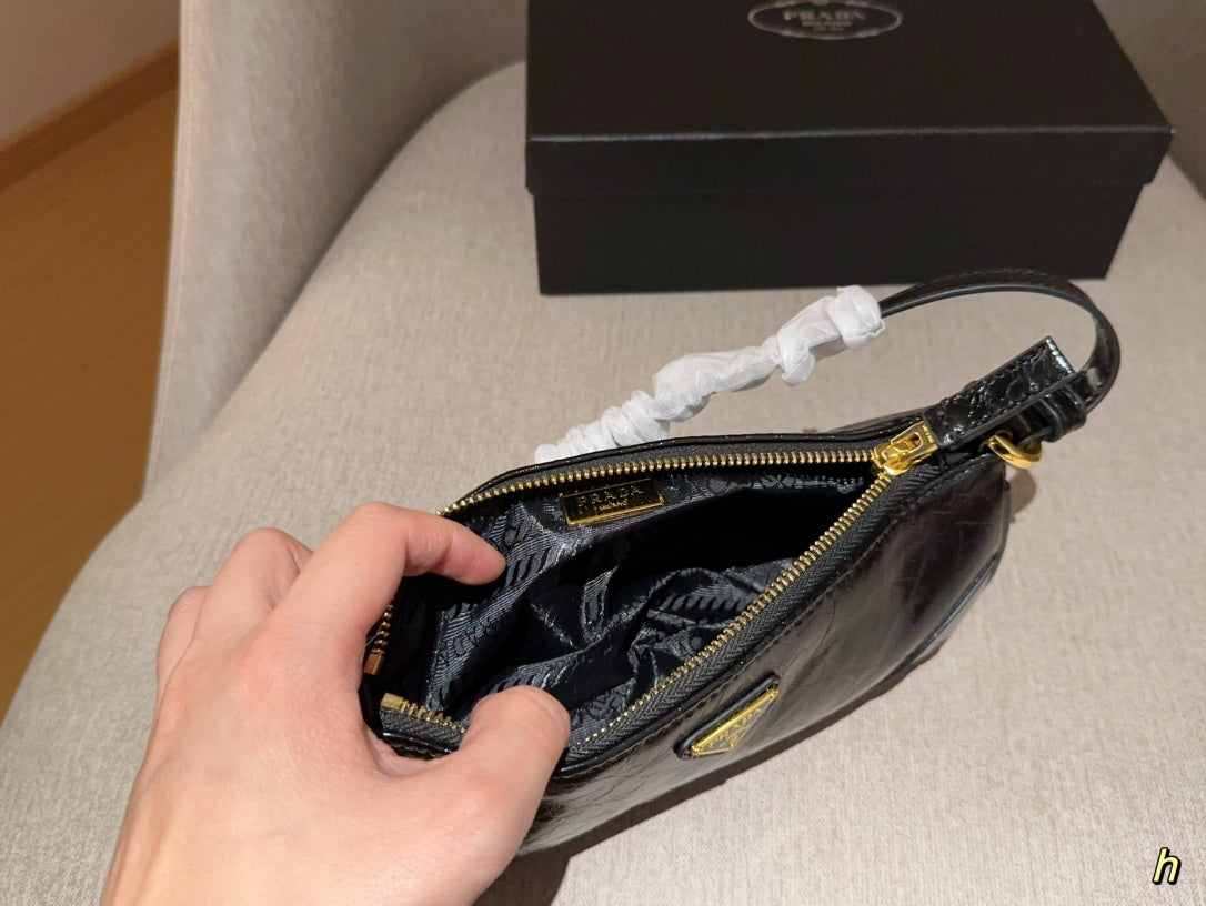 PRADA-558